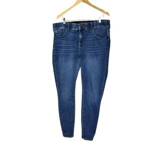 Torrid Bombshell Skinny Jeans Size 20R
